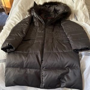 Women long faux fur winter coat~